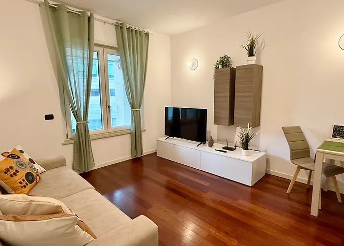 Central Station, 4-Bed With Terrace
